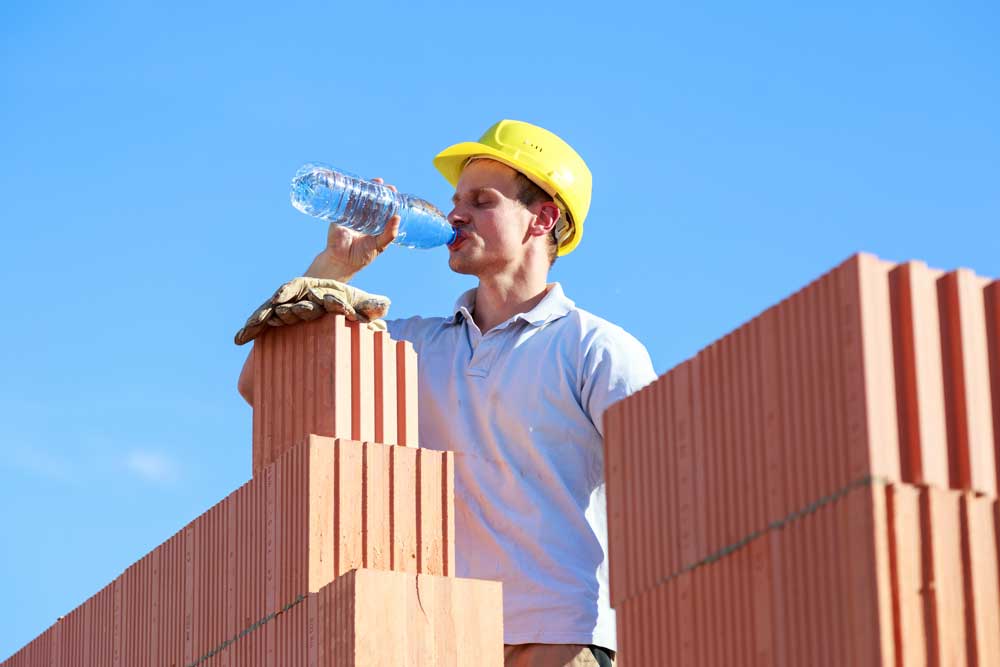 forte chaleur sur un chantier de construction